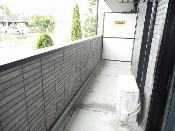 アンプルールフェールルミエール富木