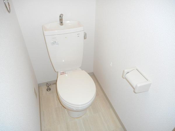 アンプルールフェールルミエール富木
