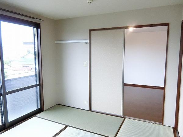 ひまわりハイツ