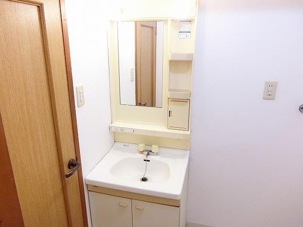 シャトー中三