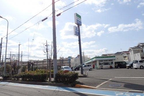 ルミエールマゴジ5(ファミリーマート 高石加茂三丁目店)