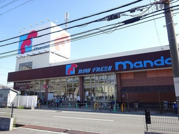 サンハイム・カミ(万代堺草部店)