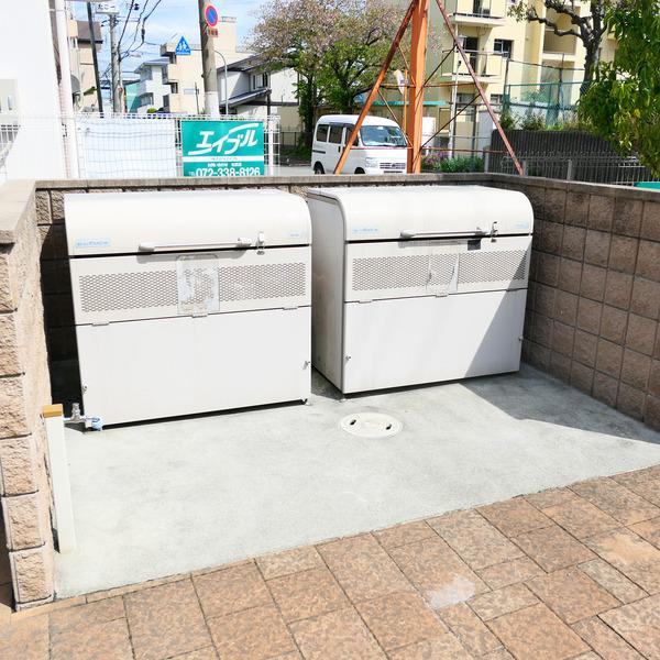 サンローズ岡Ａ棟