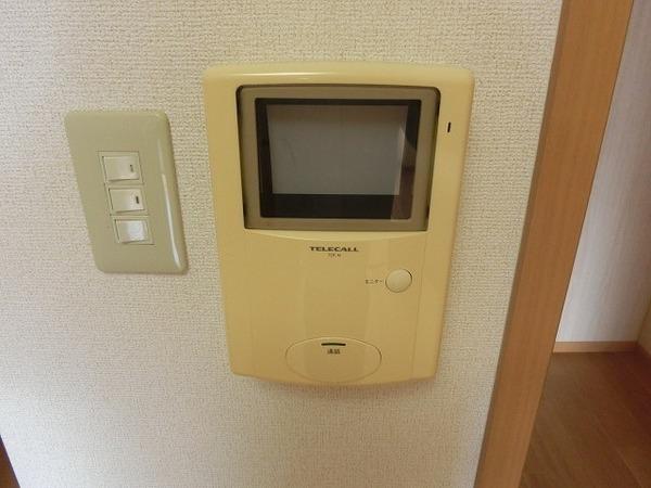 シェアー・イースト