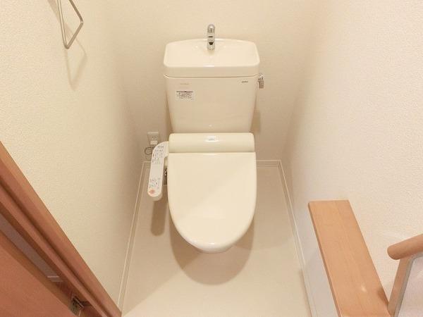 シャーメゾン三宝