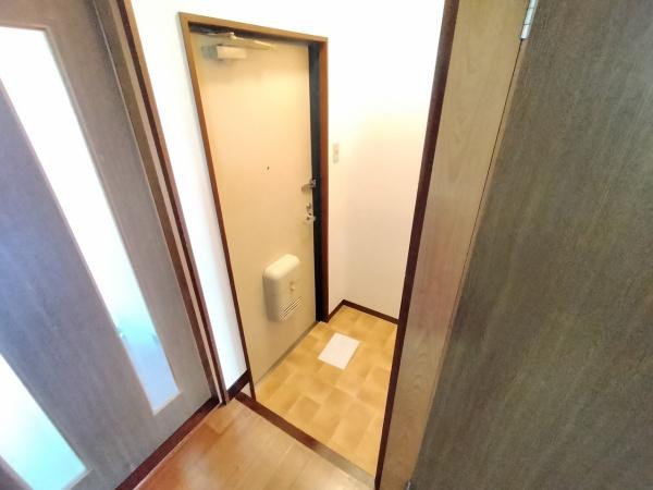 和泉市伏屋町３丁目のハイツ