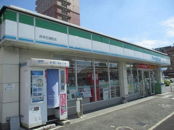 カイザ92(ファミリーマート浜寺石津町店)