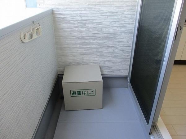 プレミアハイツ浅香山