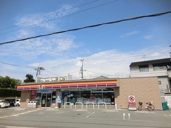 ルナアーク　ファースト(サークルK松原丹南店)