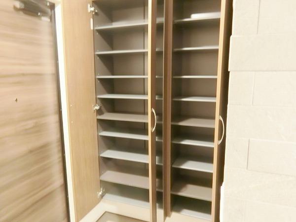 セントラルポーＣ棟