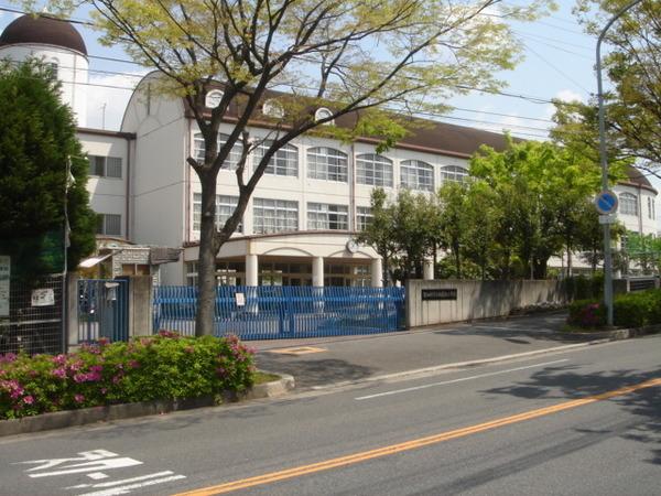 ヴィラ仲谷向陽台(向陽台小学校)