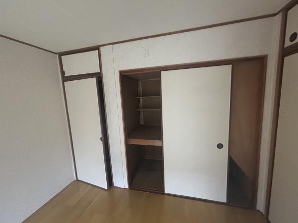 東茱萸木戸建