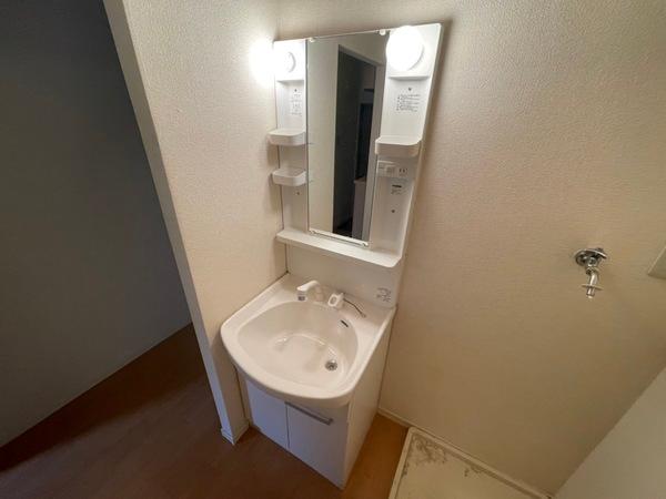 タウニィハイツ金剛