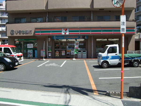 ヴィーブル桐山2(セブンイレブン大阪狭山市駅前店)