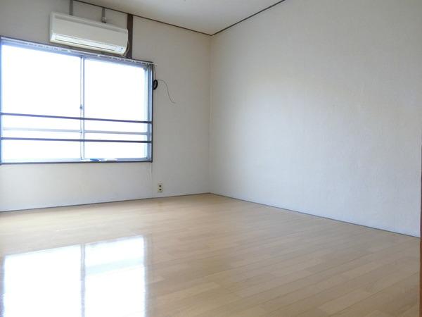 山村マンション