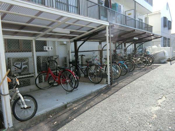ドミール仲谷１号館