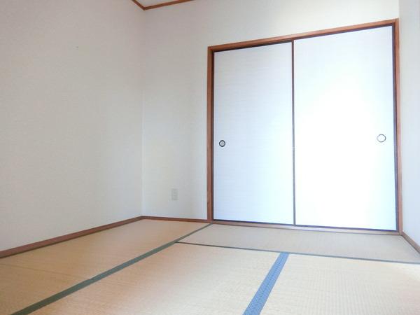 ドミール仲谷１号館