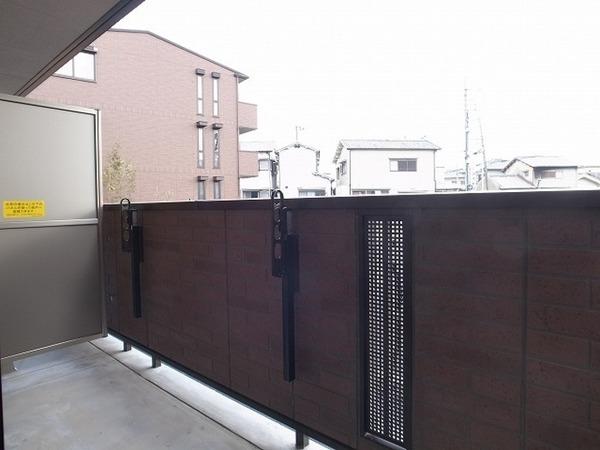 カンフリエ　ウエスト