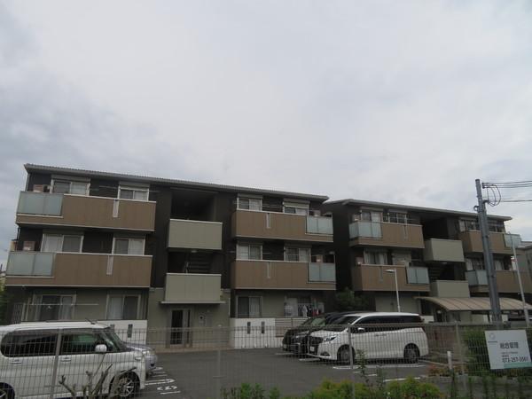 ファミールタカゼン　Ｅ棟