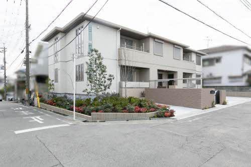 大阪狭山市金剛２丁目のハイツ