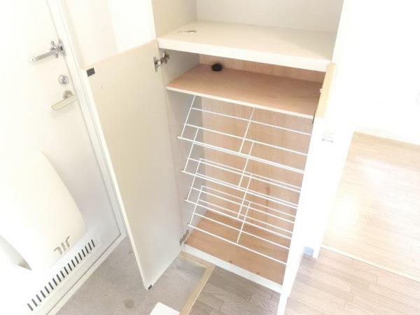 ハイツモンテリブロ