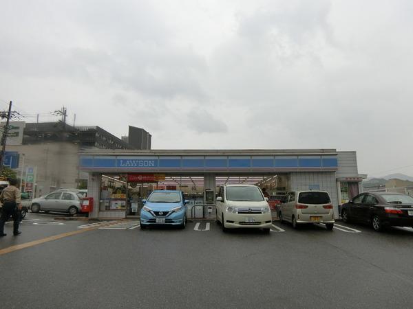 スカイ南花台(ローソン河内長野三日市駅前店)