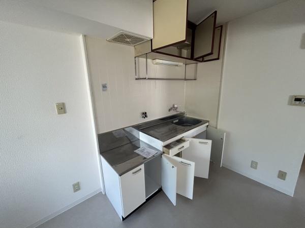 シャトードイワネＬ号館