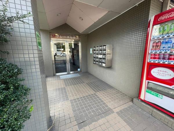 エムグレースヒルズ