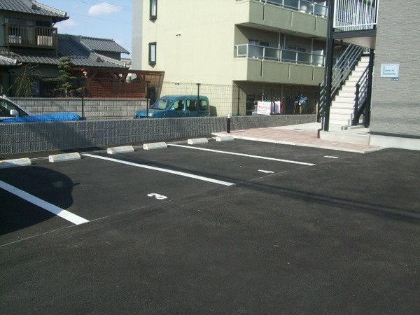 レオパレス富田林西