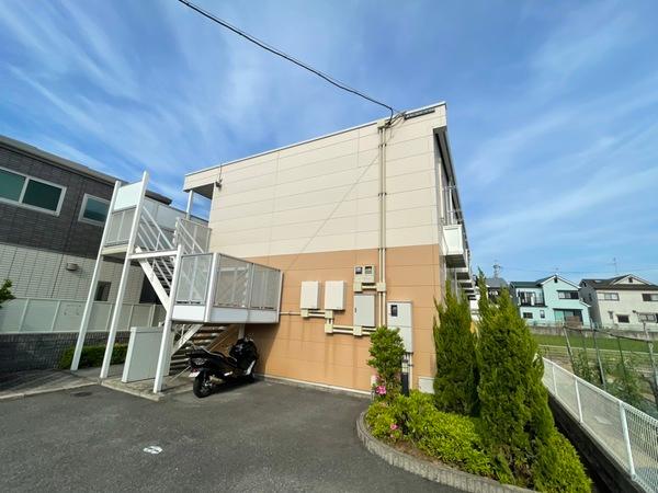 レオパレスレイクさやま