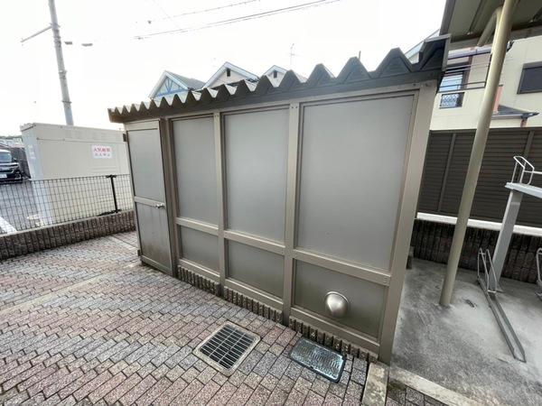 レオパレスレインボー松ヶ丘