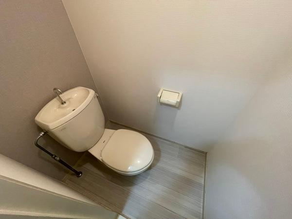 シャトードイワネ１８号館