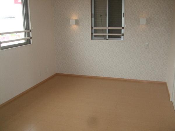 ファミールタカゼン　Ｅ棟