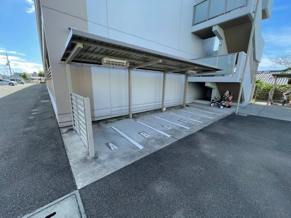 大阪狭山市東野西１丁目のマンション