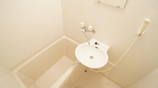 レオパレスコンフォール中野