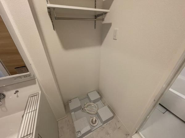 大阪狭山市金剛１丁目のハイツ