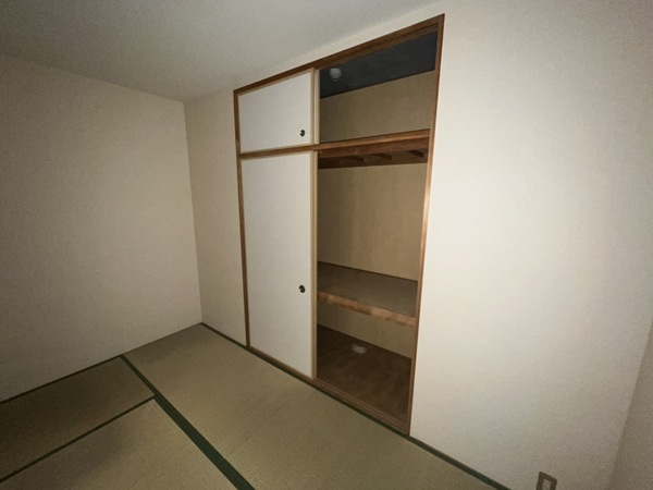 エクセレンシーアイ