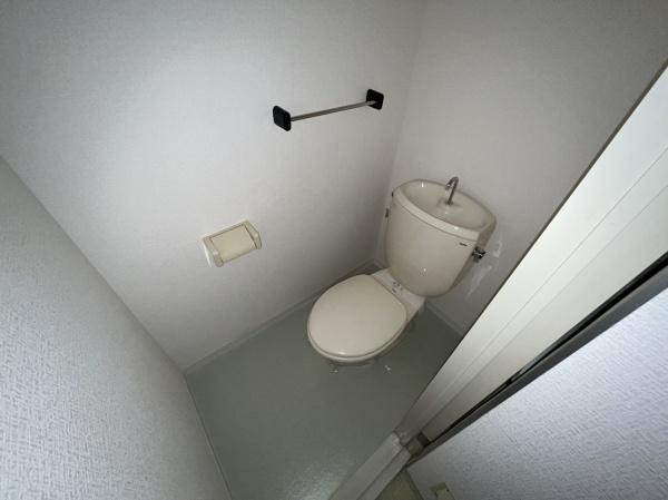 シャトードイワネＬ号館