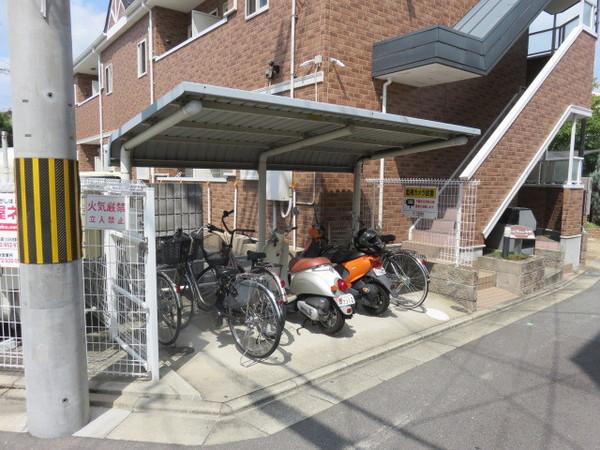 ブリック　メゾン　金剛