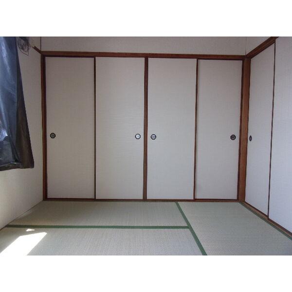 虹ヶ丘マンション