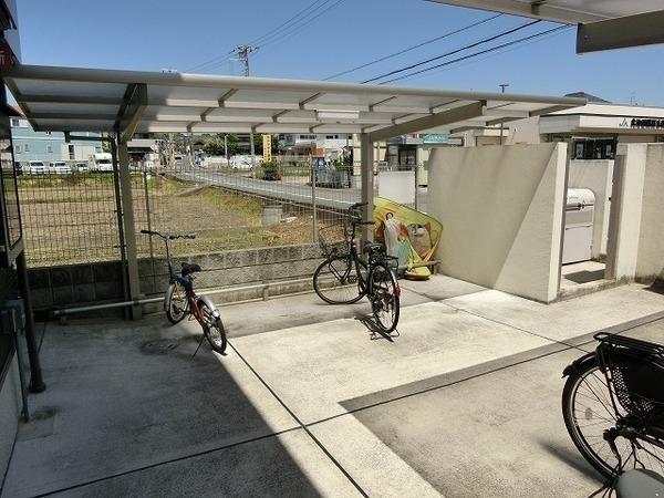 シャーメゾン　サンクチュエール