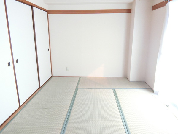 ロイヤルガーデン長野