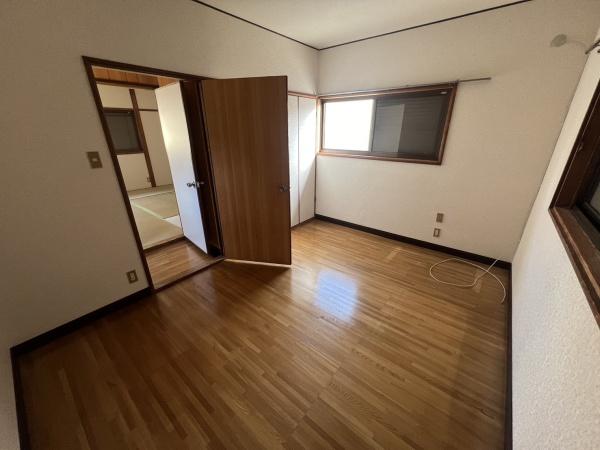 富田林市向陽台５丁目の貸家