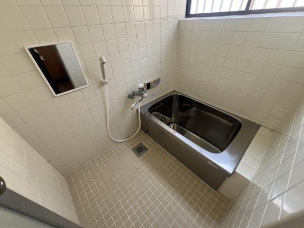 富田林市向陽台５丁目の貸家