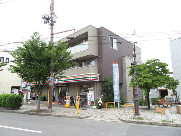 井上ビル(セブンイレブン大阪狭山市駅前店)
