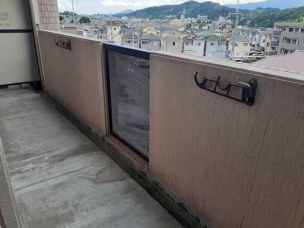 ラルジュウエスト