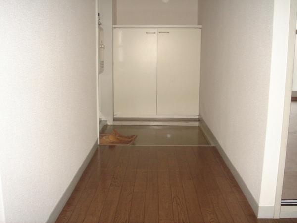 シャトードイワネＯ号館