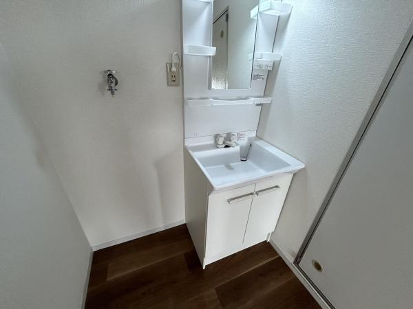 シャトードイワネＯ号館