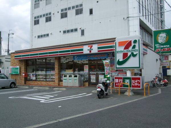 富田林市嬉貸家(セブンイレブン河内長野本町店)