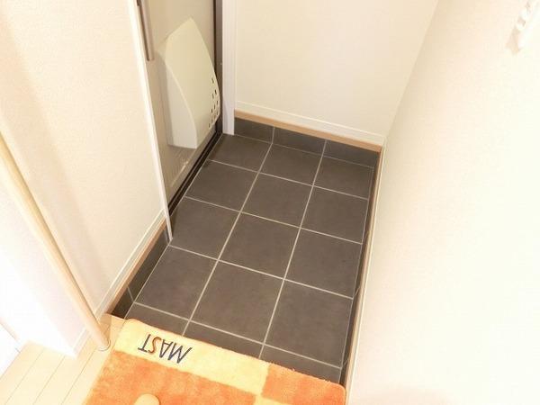シャーメゾン　サンクチュエール